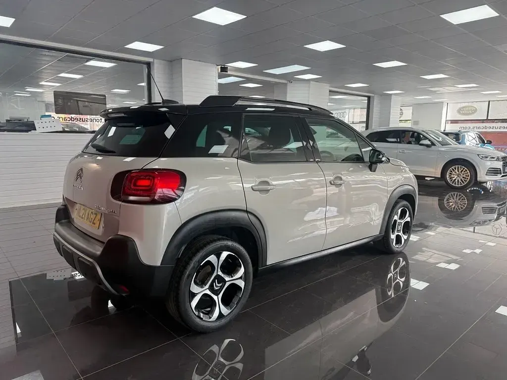 Used Citroën C3 Aircross PureTech 130 HP (95 kW) 2021 Beige SUV