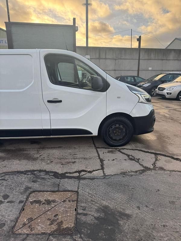 Used Renault Trafic Business 2020 White MPV