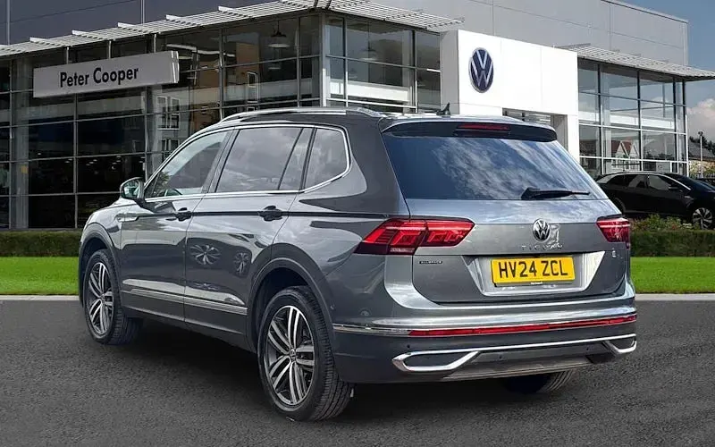 Used VW Tiguan Allspace Elegance 150 HP (110 kW) 2024 Grey SUV