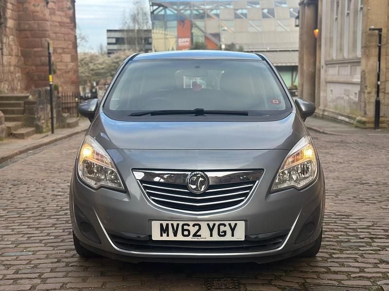 Used Vauxhall Meriva 110 HP (80 kW) 2013 Silver MPV