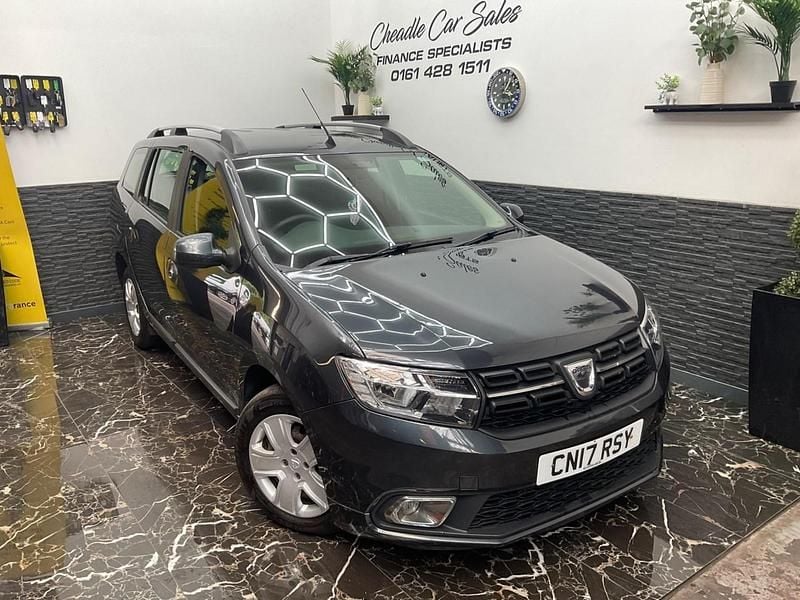 Used Dacia Logan MCV Lauréate 90 HP (66 kW) 2017 Grey Estate