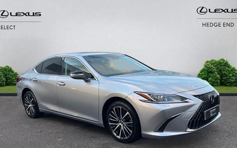 Used 2021 Lexus ES300H Sedan | £29,364 (Fair price) - Image 1/4