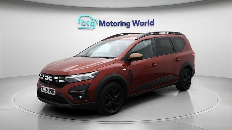 Used Dacia Jogger Extreme 110 HP (80 kW) 2024 Brown MPV