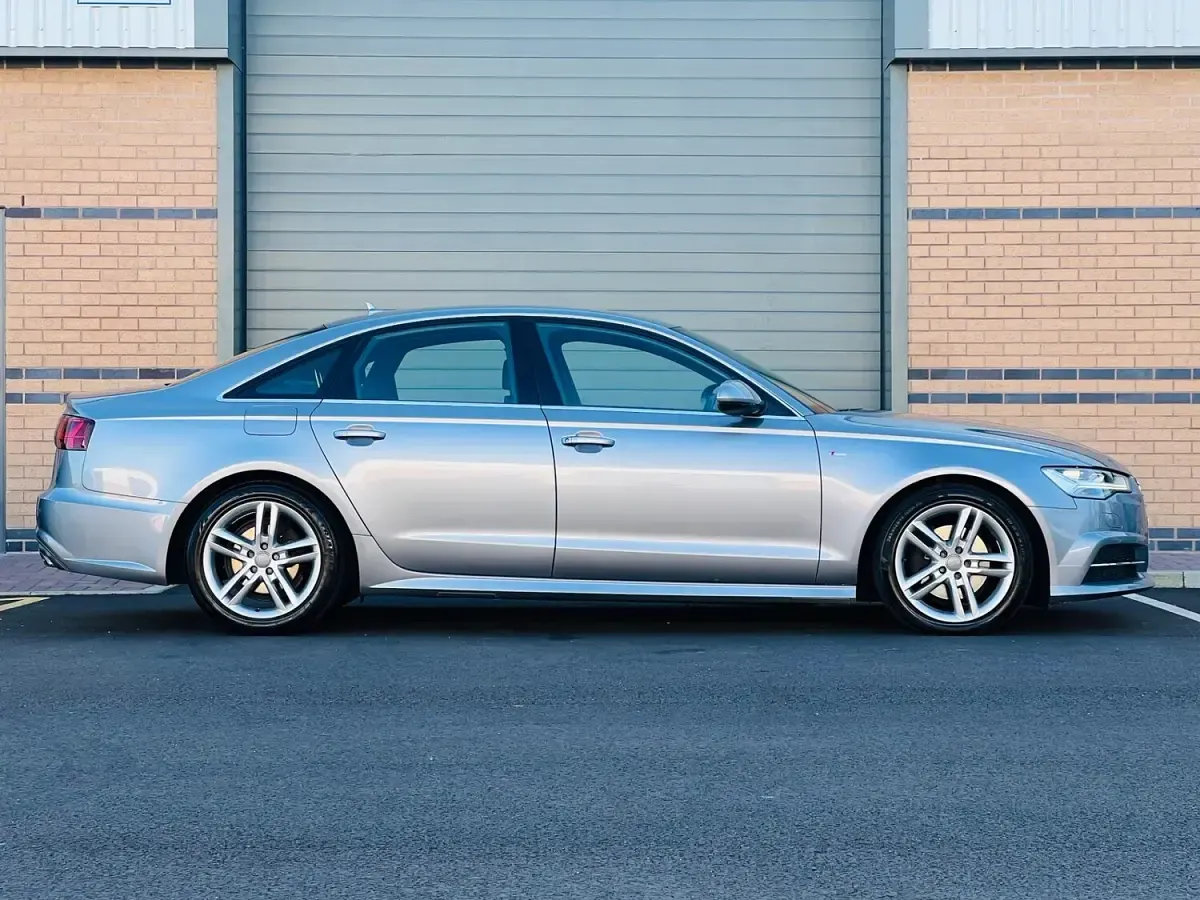 Used Audi A6 S-Line 190 HP (139 kW) 2015 Grey Sedan