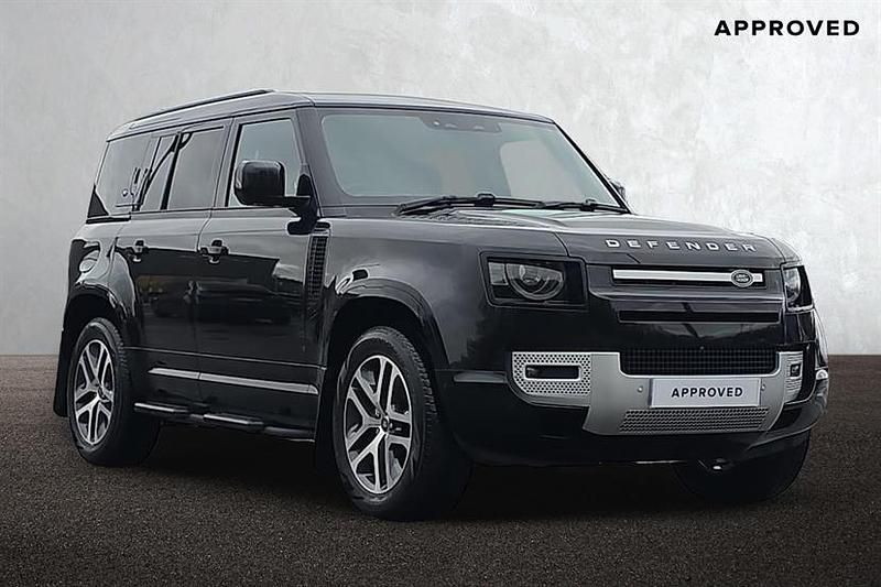 Used Land Rover Defender 249 HP (183 kW) 2023 Santorini black Estate