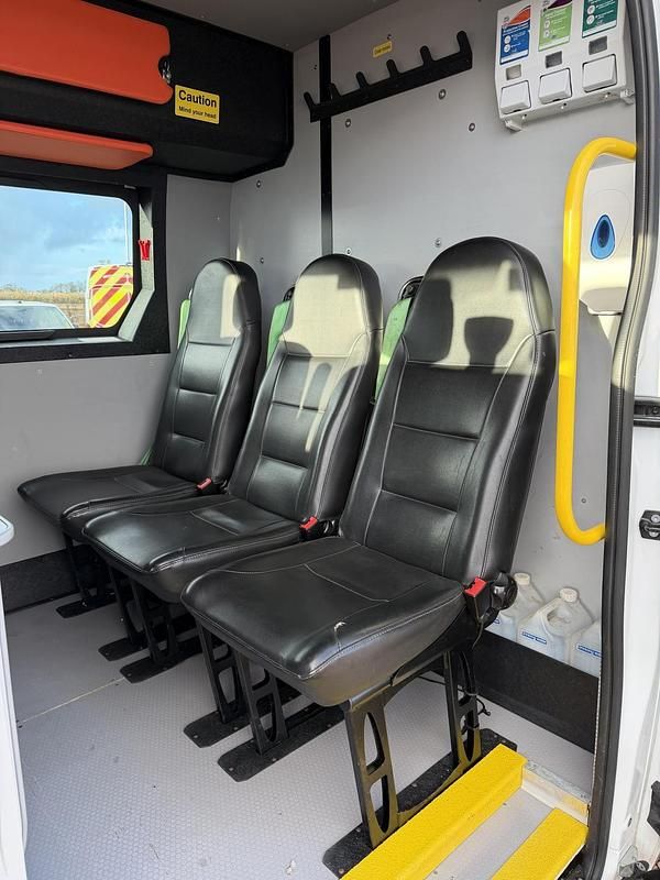 Used Vauxhall Movano 130 HP (95 kW) 2019 White MPV