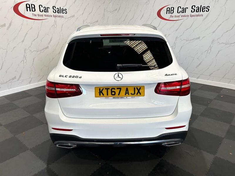Begagnad Mercedes GLC220 AMG line 2018 Vit Kombi