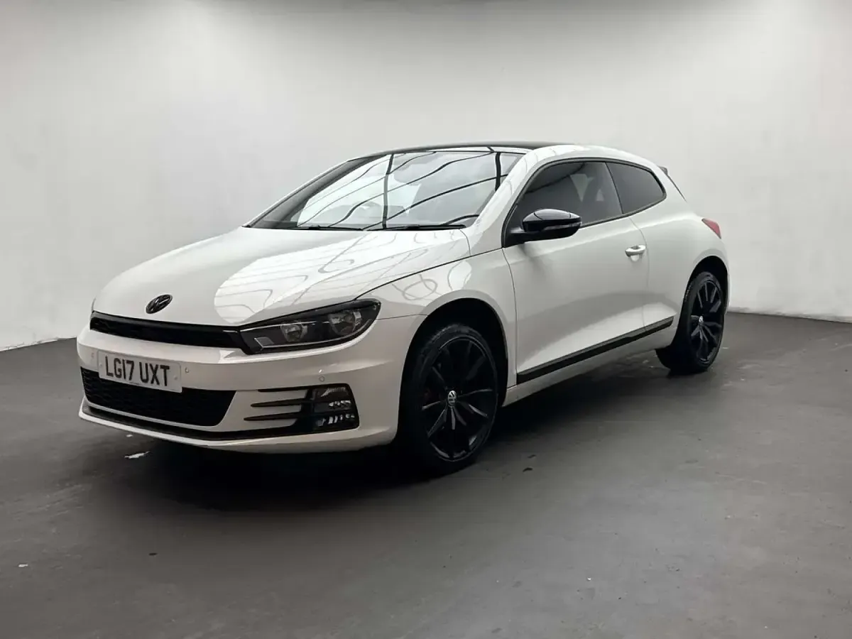 Used VW Scirocco Black Edition 125 HP (91 kW) 2017 White Coupe