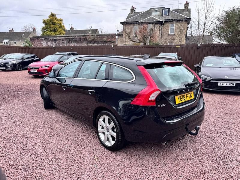 Used Volvo V60 SE 190 HP (139 kW) 2018 Black Estate