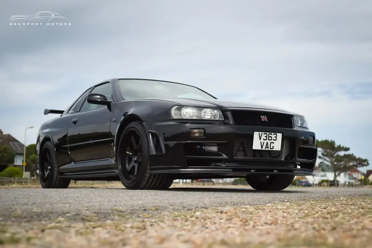 Used Nissan Skyline GT 280 HP (205 kW) 2025 Black Coupe