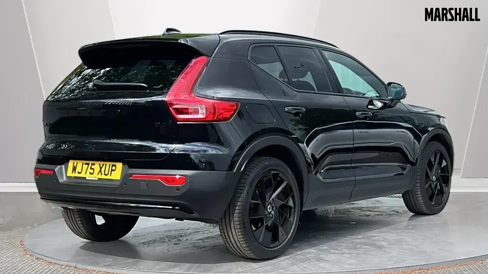 Used Volvo XC40 Plus 197 HP (144 kW) 2025 Metallic  onyx black SUV
