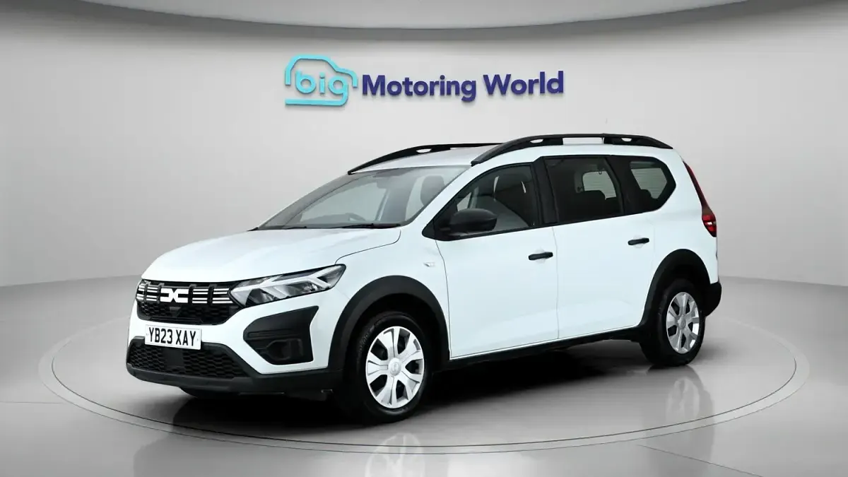 Used Dacia Jogger Essentiel 110 HP (80 kW) 2023 White MPV
