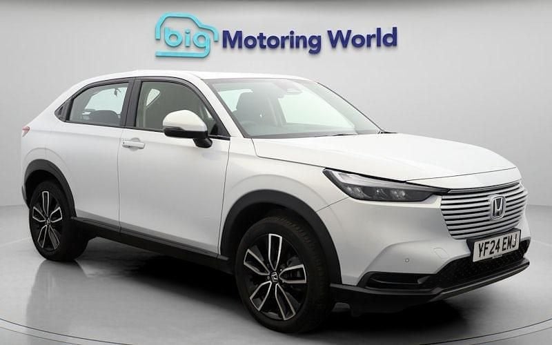 White Used 2024 Honda HR-V Elegance SUV | £22,100 (Good price) - Image 1/4