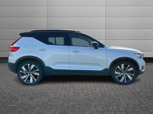 Used Volvo XC40 R-Design Pro 257 HP (189 kW) 2022 White SUV