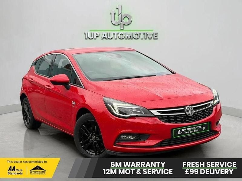 Used Vauxhall Astra SRi 105 HP (77 kW) 2018 Red Hatchback