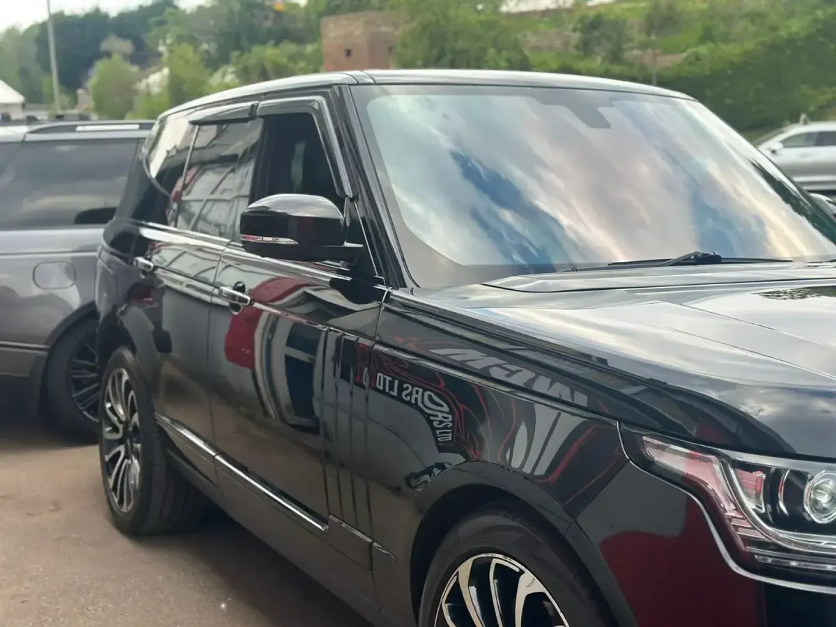 Gebraucht Land Rover Range Rover Autobiography 339 PS (249 kW) 2014 Schwarz SUV