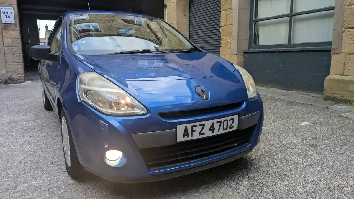 Used Renault Clio Extreme 2009 Blue Hatchback