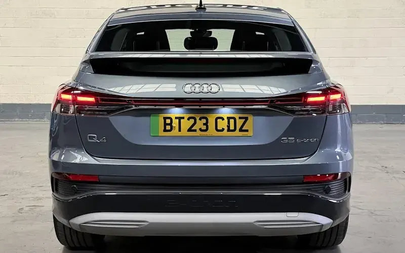 Used Audi Q4 Sportback e-tron Sport 125 kW (170 HP) 2022 Blue SUV