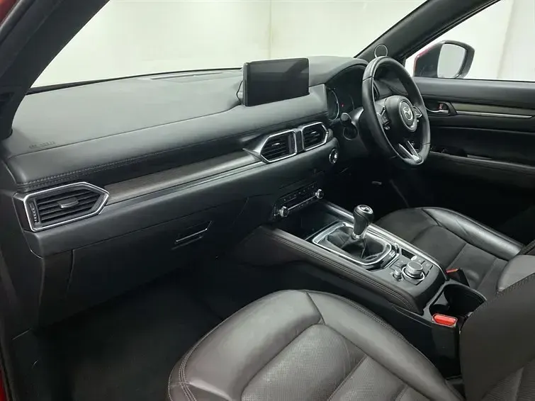Second-hand Mazda CX-5 Takumi-Line 165 CP (121 kW) 2024 Roșu SUV