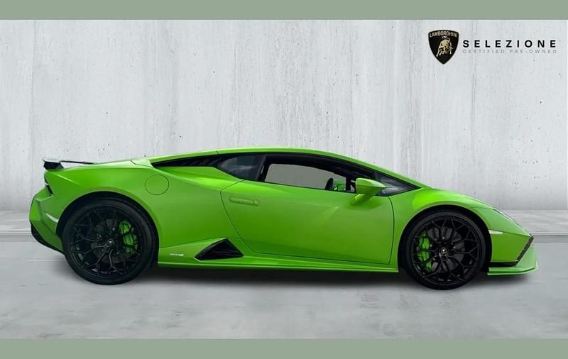 New Lamborghini Huracán 631 HP (464 kW) 2025 Green Coupe
