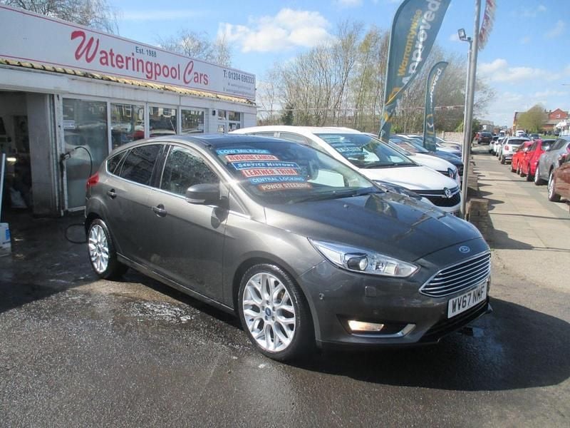 Used Ford Focus Titanium X 125 HP (91 kW) 2017 Grey Hatchback