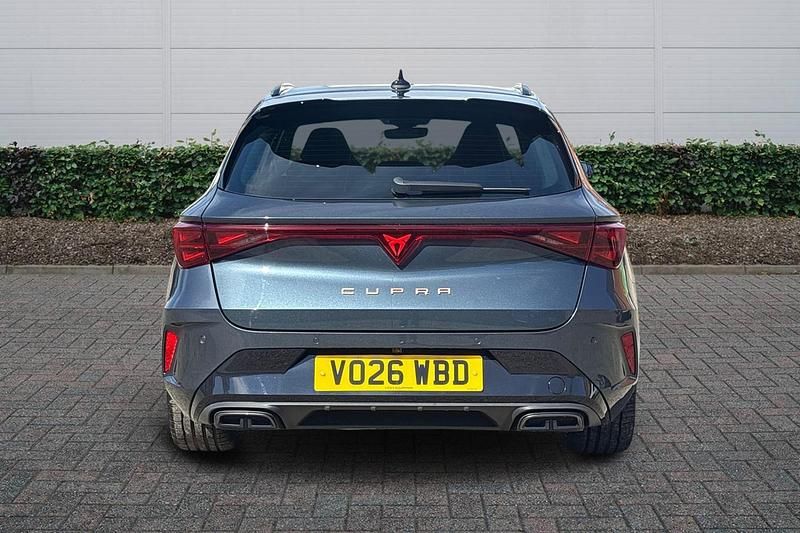 New Cupra Leon 150 HP (110 kW) 2026 Magnetic grey Estate