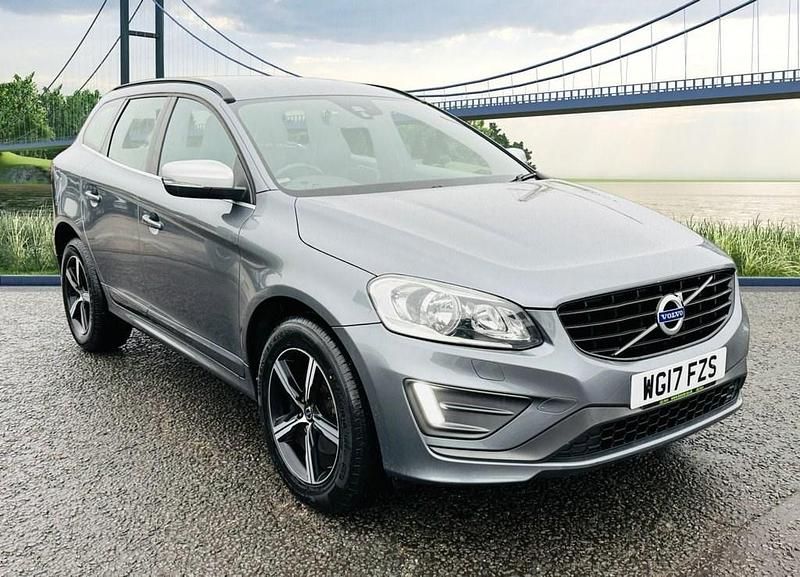 Used Volvo XC60 R-Design 190 HP (139 kW) 2017 Grey SUV