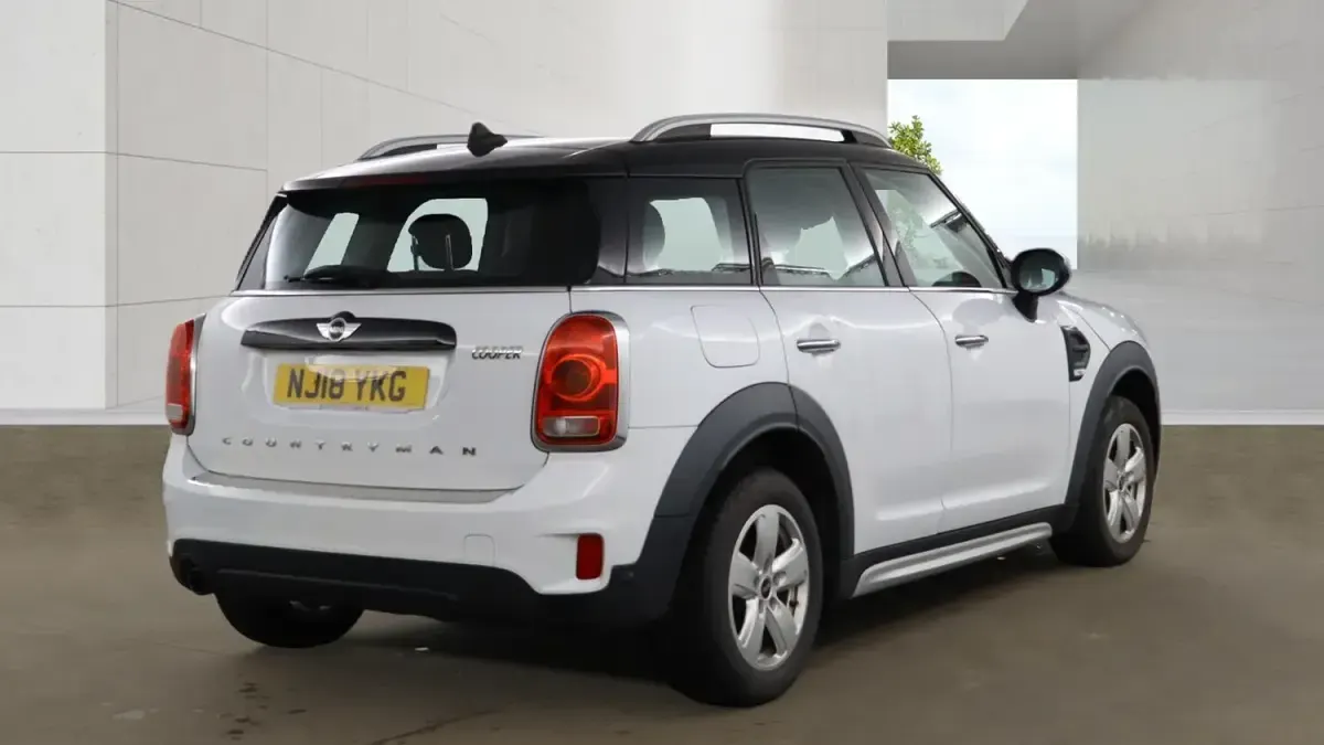 Used Mini Cooper Countryman 2018 White SUV