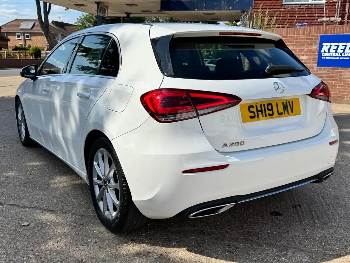 Used Mercedes A200 163 HP (119 kW) 2019 White Hatchback