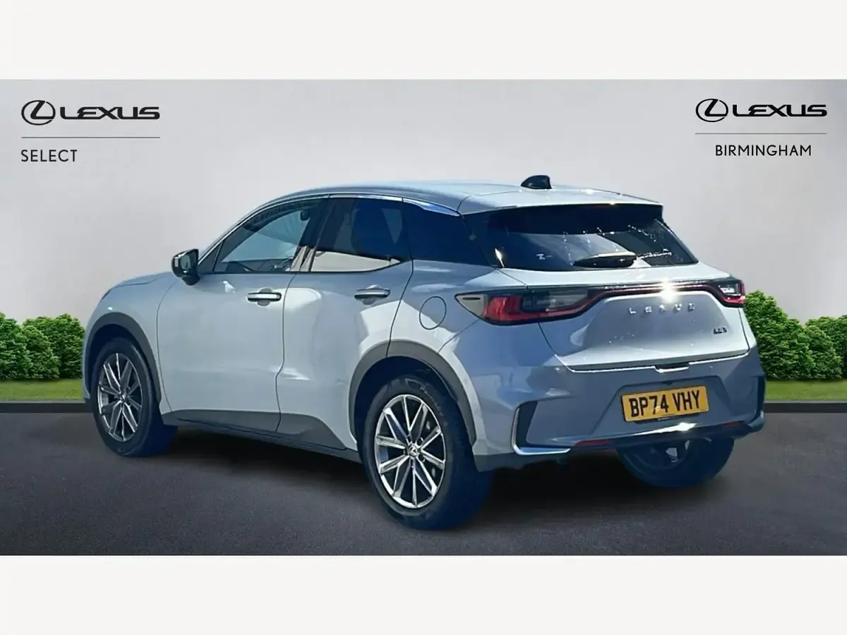 Used Lexus LBX 136 HP (100 kW) 2025 Grey SUV