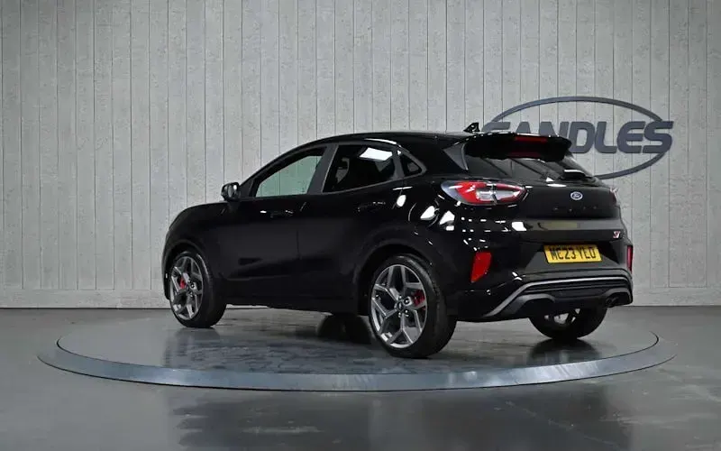 Używany Ford Puma ST 200 KM (147 kW) 2023 Czarny SUV