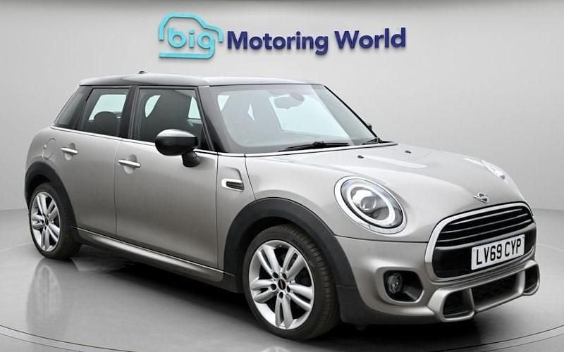 Used Mini Cooper Hatch 136 HP (100 kW) 2019 Silver Hatchback