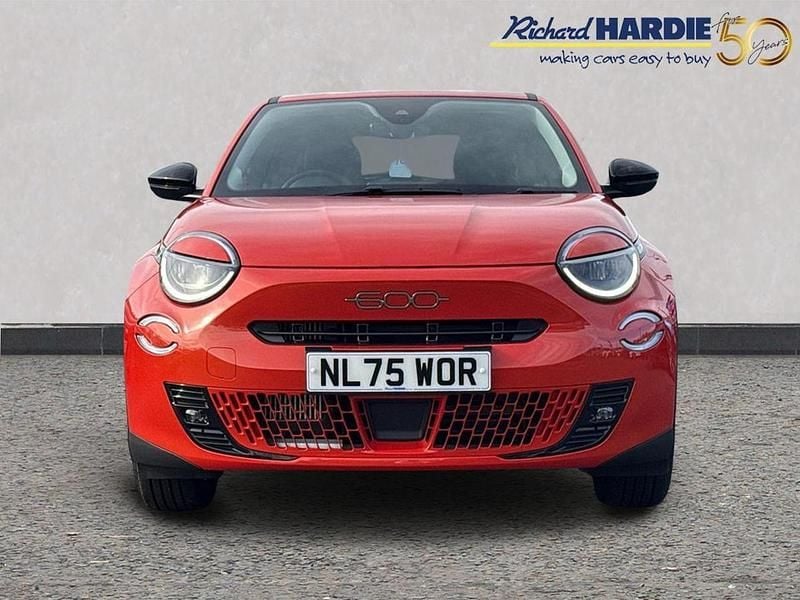 New Fiat 600 S 134 HP (98 kW) 2025 Orange SUV