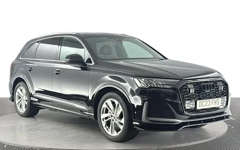 Used Audi Q7 S-Line 231 HP (169 kW) 2023 Black SUV