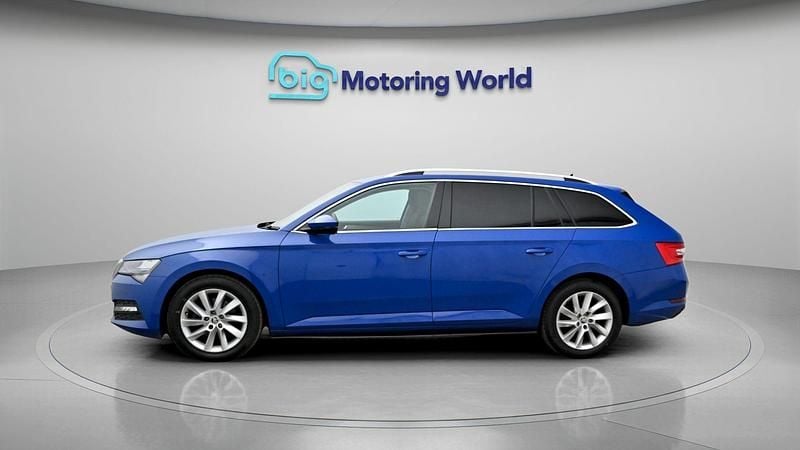 Used Skoda Superb SE 150 HP (110 kW) 2021 Blue Estate
