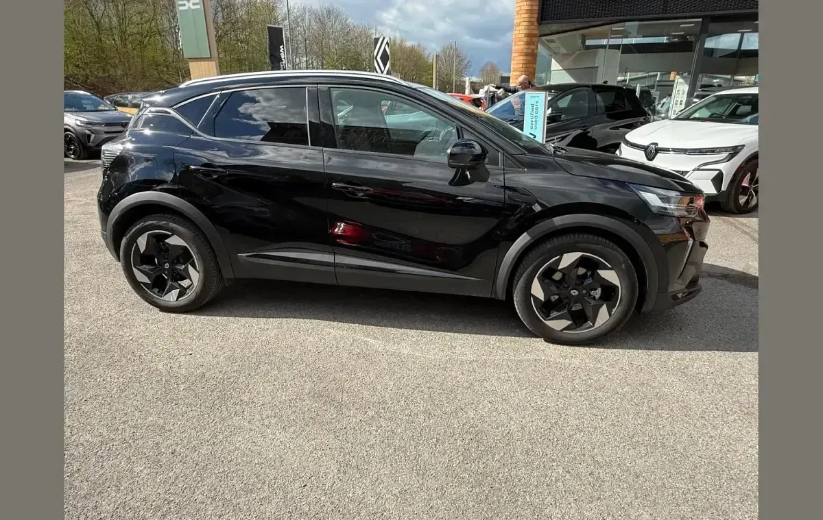 Used Renault Captur Techno 91 HP (66 kW) 2025 Black  SUV