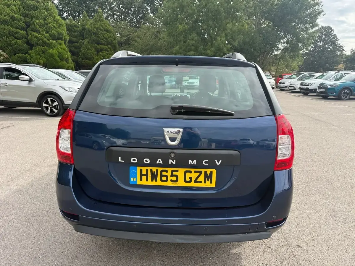 Used Dacia Logan MCV Lauréate 90 HP (66 kW) 2015 Blue Estate