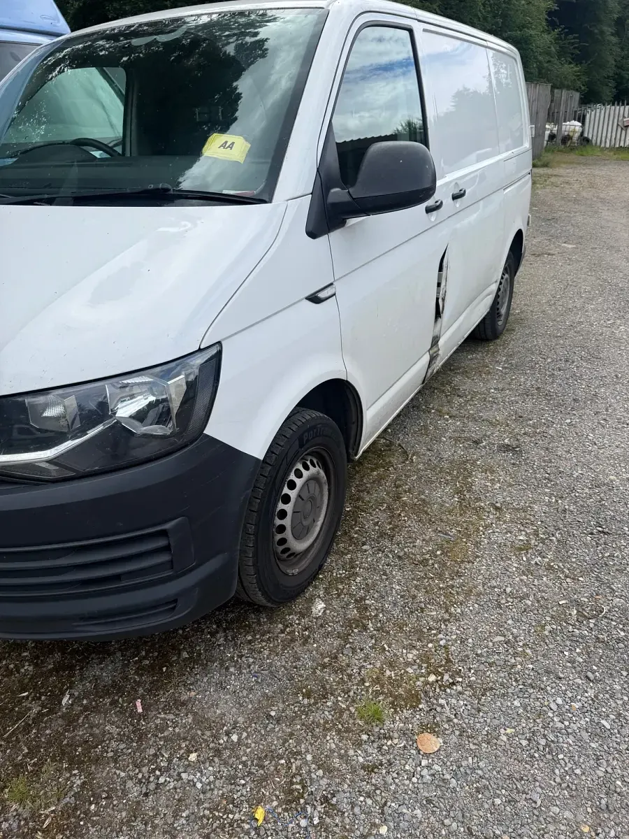Used VW T6 Startline 102 HP (75 kW) 2018 White Van