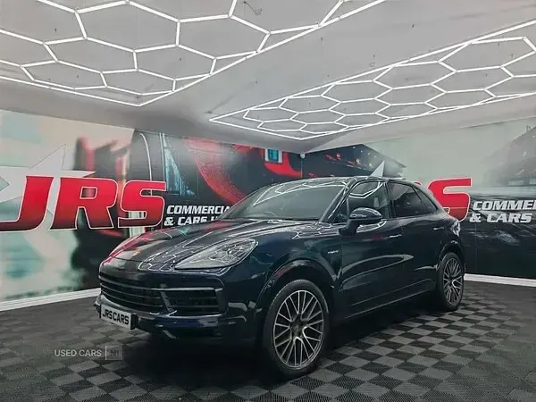 Used Porsche Cayenne 462 HP (339 kW) 2022 Blue SUV