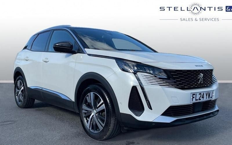White Used 2023 Peugeot 3008 Allure+ SUV | £20,937 (Fair price) - Image 1/4