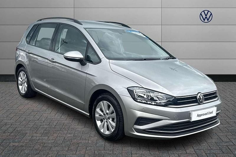 Silver Used 2018 VW Golf Sportsvan SE MPV | £13,650 (Fair price) - Image 1/4