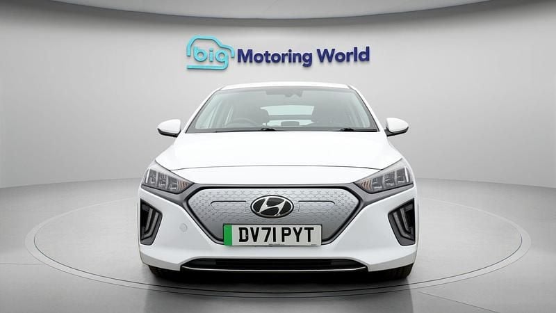 Used Hyundai Ioniq Premium 100 kW (136 HP) 2021 White Hatchback