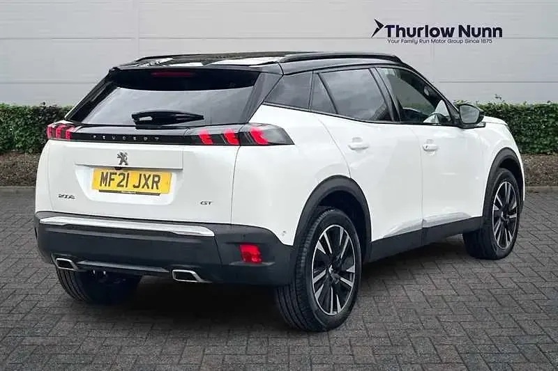 Used Peugeot 2008 Premium 130 HP (95 kW) 2021 White SUV