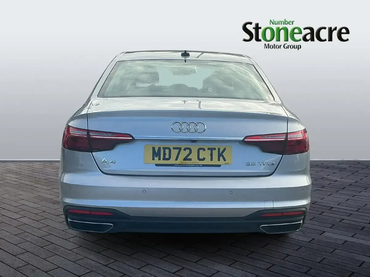 Used Audi A4 Comfort 150 HP (110 kW) 2023 Silver Sedan