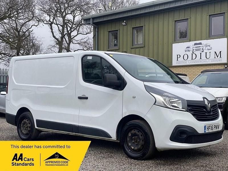 Used Renault Trafic Business 2016 White MPV