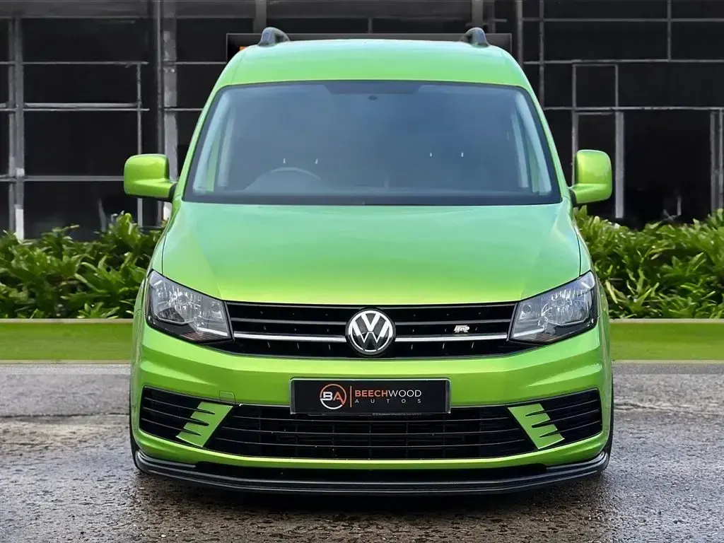 Used VW Caddy Startline 75 HP (55 kW) 2016 Green MPV