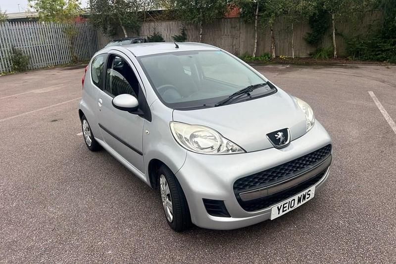 Silver Used 2010 Peugeot 107 Hatchback | £3,295 (Fair price) - Image 1/1