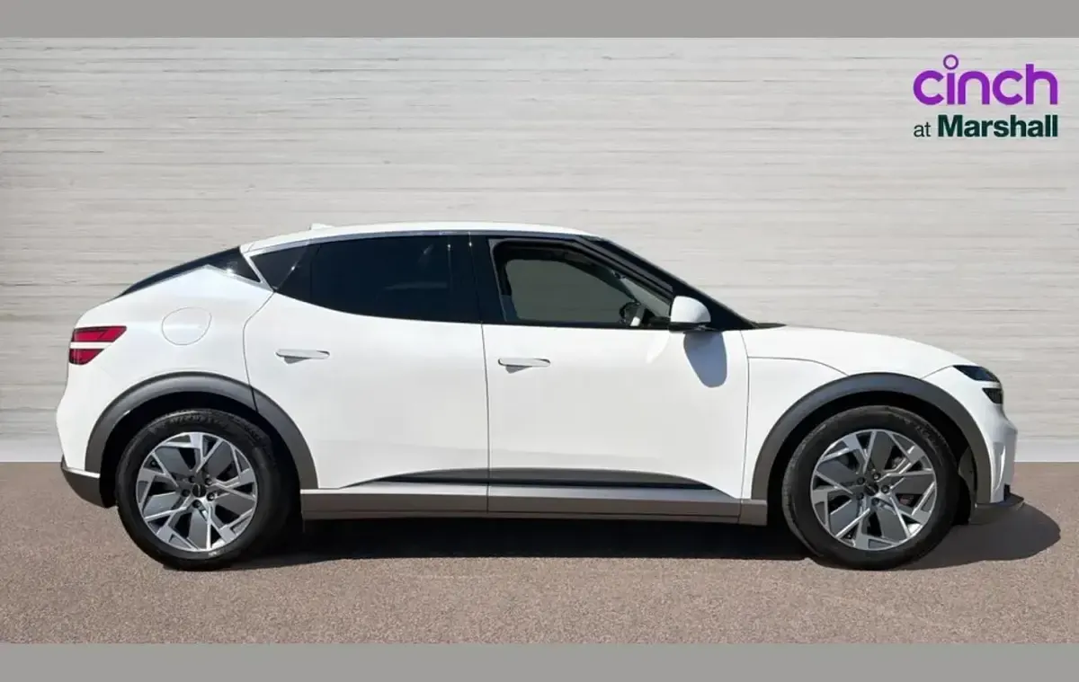 Used Genesis GV60 Premium 168 kW (229 HP) 2024 White SUV