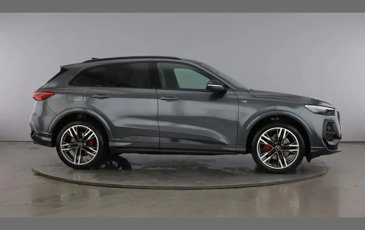 Used Audi Q5 Advanced 200 HP (147 kW) 2025 Grey SUV