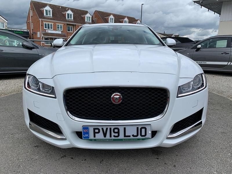 Used Jaguar XF Prestige 2019 White Estate
